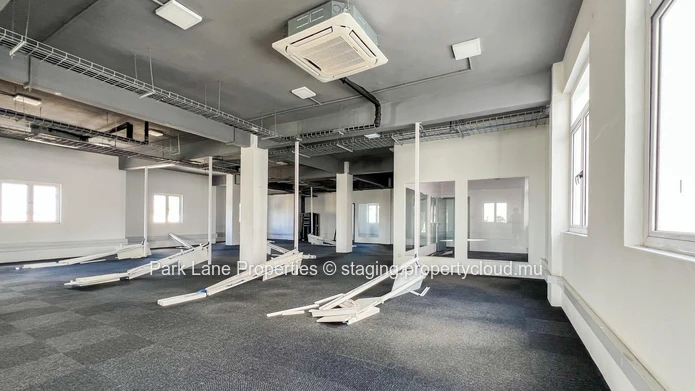 Professional office space with mezzanine in the heart of Rose Hill