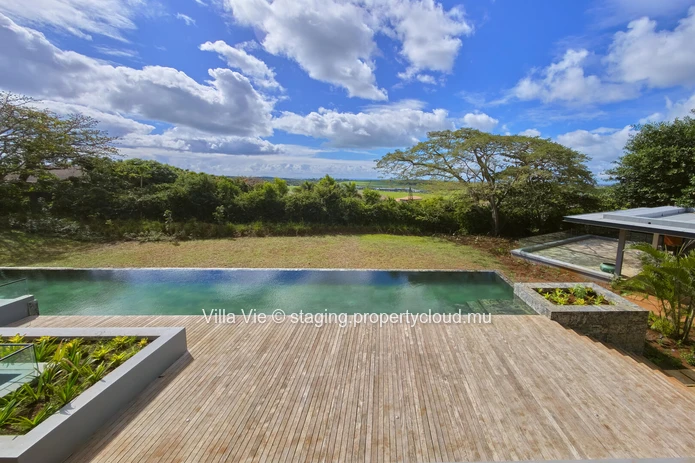 Belle Vue Harel - Spacious 4-bedroom ground floor apartment (Sole Mandate)