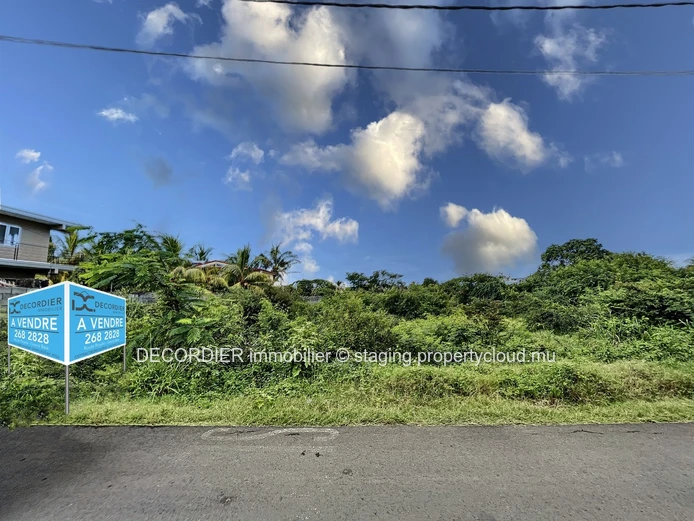 Large residential plot near the beach