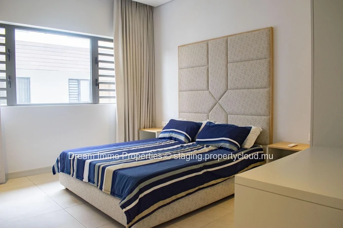 Baisse De Prix ! Appartement Meuble Situe Au 1Er Etage - Plage A Pieds A Pereybere - Ile Maurice.