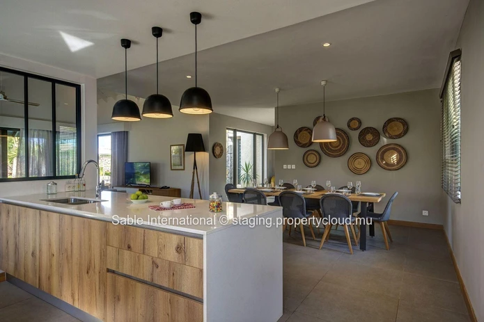 Luxurious Villa PDS in Grand Gaube with Private Pool & Stunning Views! 354m², Fully Furnished, Close to Amenities