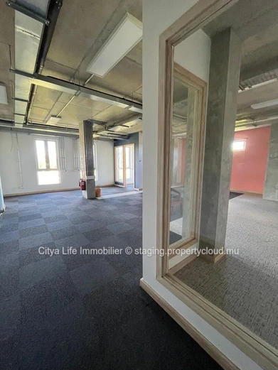 Spacious 160m² Office for Rent in Pointe aux Canonniers