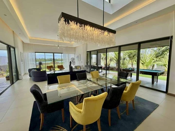 4 Bedroom Villa