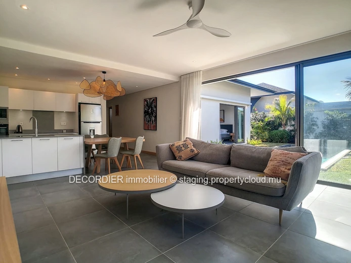 Contemporary villa located in a secure residence, accessible to foreigners (Sole Mandate)