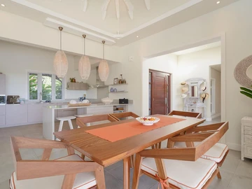 4 Bedroom Villa
