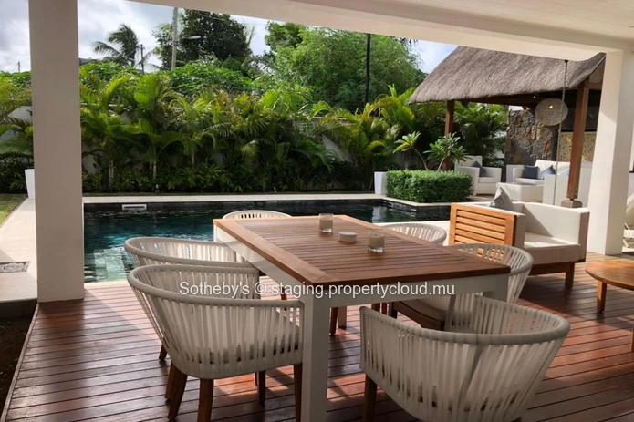 Outdoor Living 
