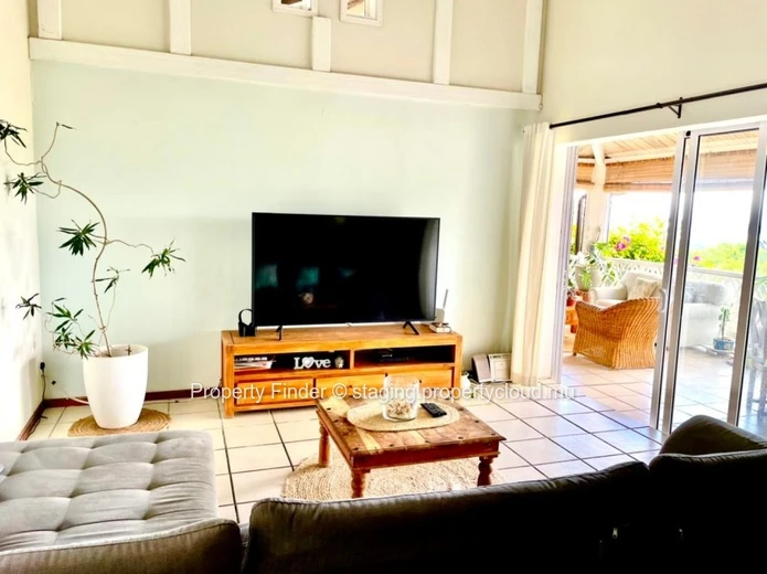 4 Bedroom villa - For sale - Tamarin