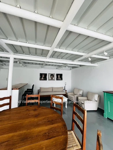 Grande Maison 9 Chambres à Vendre à La Gaulette