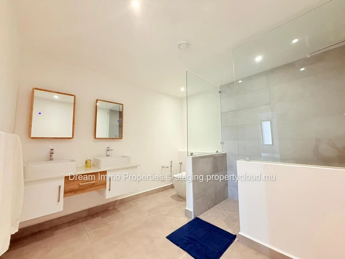 Spacieux Appartement Neuf De 3 Ch Meublé Avec Vue Mer A Tamarin - Ile Maurice