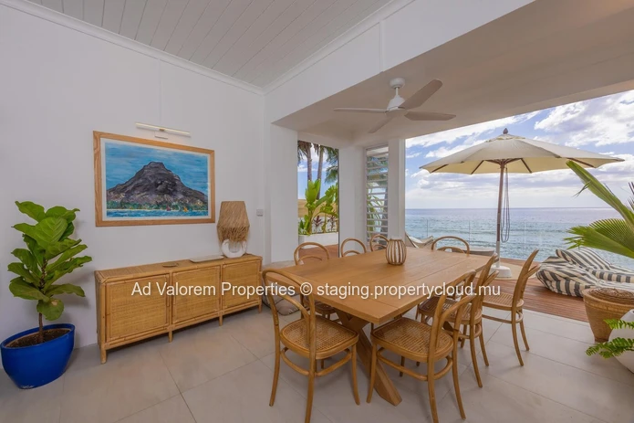 Beautiful house for rent in Tamarin.