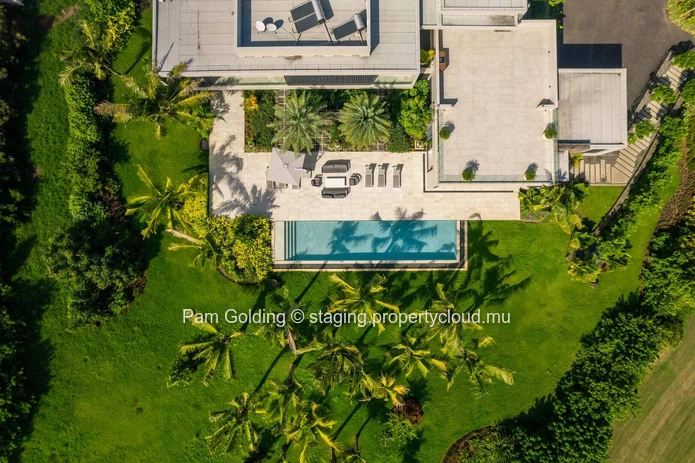 Luxurious Contemporary Villa in Anahita Golf Estate - 5 Bedrooms, Panoramic Views 