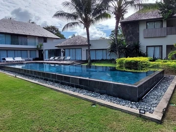 5 Bedroom Villa