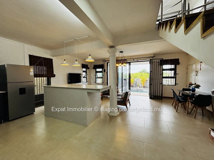 Duplex 3 Chambres Avec Piscine En Pierre Et Rooftop A Pereybere