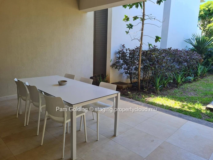 Stylish 3-Bedroom Ground-Floor Apartment for Sale in Pointe aux Canonniers - Le Savoy Complex (Sole Mandate)