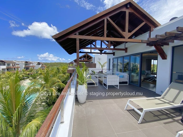 Luxury Penthouse with Pool Access in Mon Choisy, 152m², Furnished, Close to Golf Course & Shops, Secure Parking - 620k €