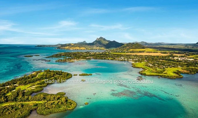 Investissez dans le luxe sur la côte Est de l'île Maurice avec cette villa de 3 chambres, vue Golf