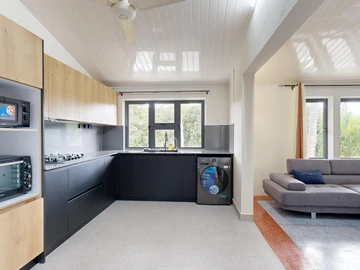 7 Bedroom Apartment