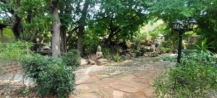 Petite Rivière Noire Domaine de Palmyre Maison de plain-pied de 3 càc 3sdb séjour salon bureaux piscine sur 39.5 perc... (Mandat exclusif)