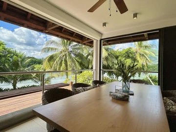 4 Bedroom Villa