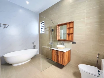 4 Bedroom Villa