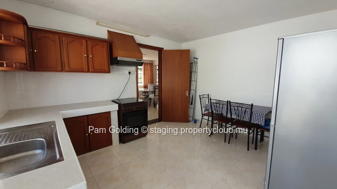 7-bedroom house with spacious rooms