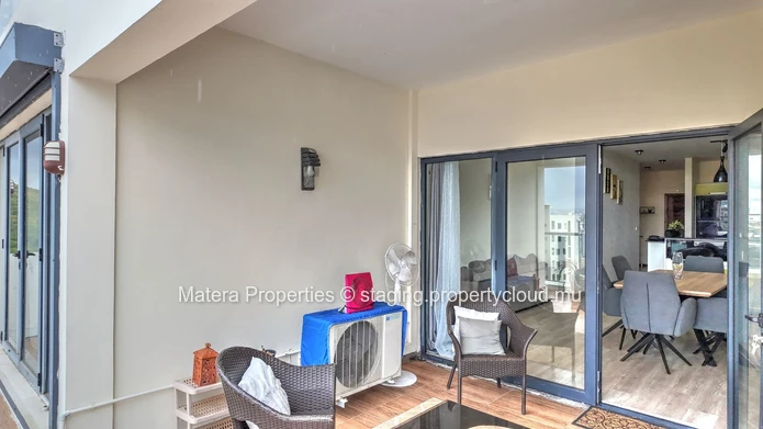 Superbe penthouse de 3 chambres à vendre à Sodnac.