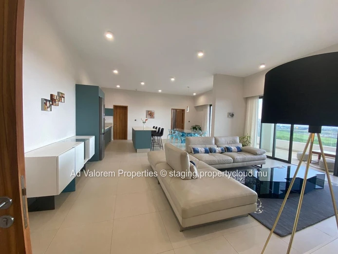 Penthouse d’Exception | 190 m2 | 3 Chambres | Verdant Garden, Moka