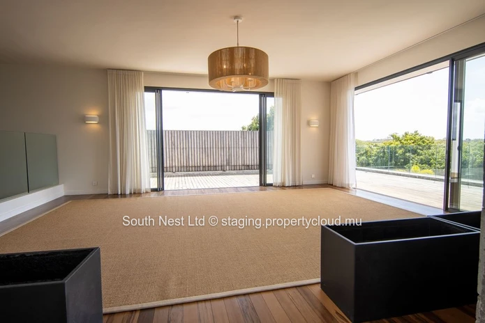 Modern triplex villa with 4 bedrooms