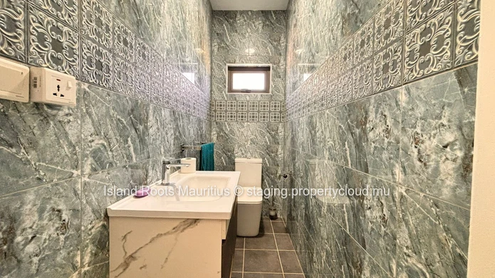 Contemporary villa for rent - Calodyne