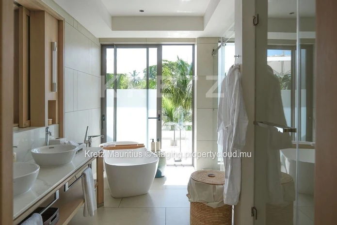 Prestigious Villa in Pointe de Flacq – Between Lagoon and Golf (Sole Mandate)