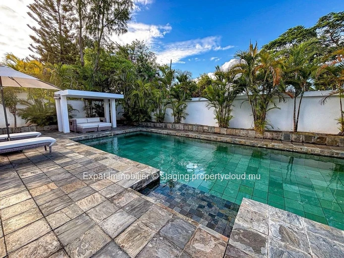 Splendide Villa en Résidence Sécurisée avec Accès Direct à la Mer à Pointe aux Canonniers
