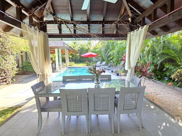 4 Bedroom Villa