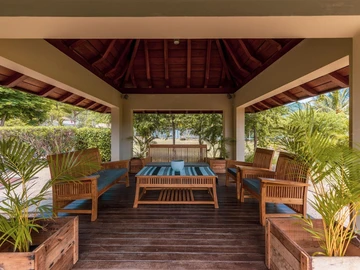 5 Bedroom Villa