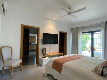 4 Bedroom Villa
