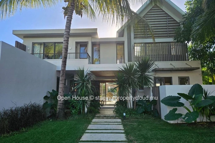 Villa de luxe Mon Choisy, Golf, 4 chambres avec salle de bains, piscine, salle de fitness, SPA, tennis, Padel. Dispon...