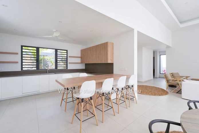 Forêt Daruty - Somptueuse villa de 4 chambres avec piscine privée.