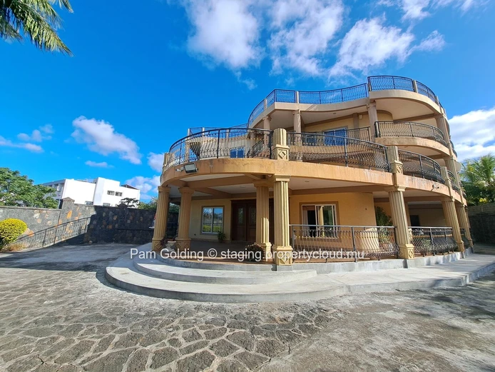 Pointe aux Biches – House for sale – Pam Golding Mauritius