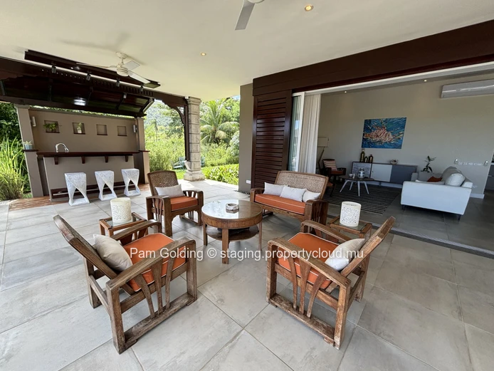 A contemporary style villa stylishly furnished – ready to move in.