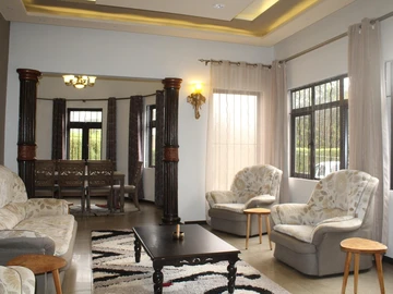 4 Bedroom Villa