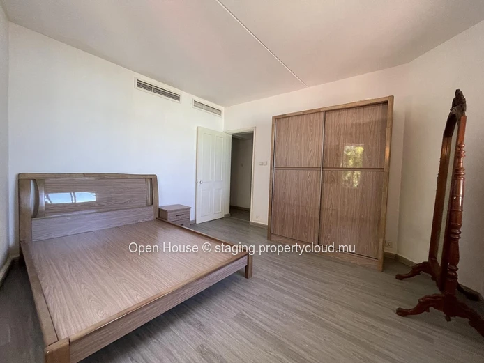 Appartement pieds dans l'eau à vendre à Grand Baie, 147m², 2 chambres