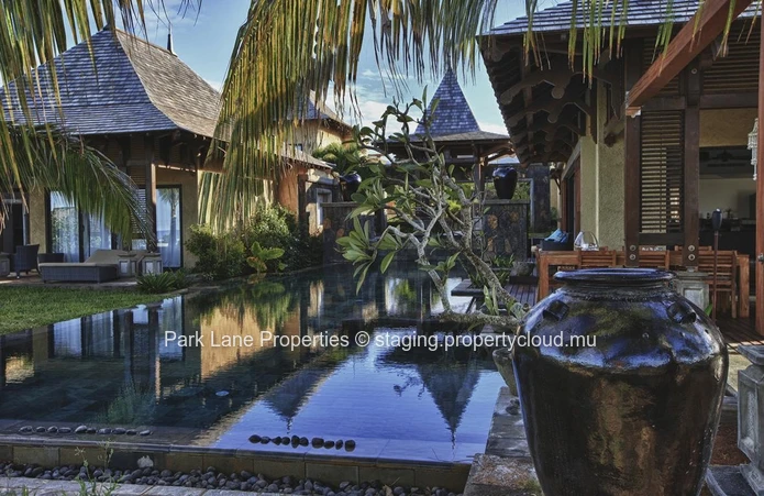 Luxueuse villa 6 càc dans domaine privé avec hôtel 5* en front de mer