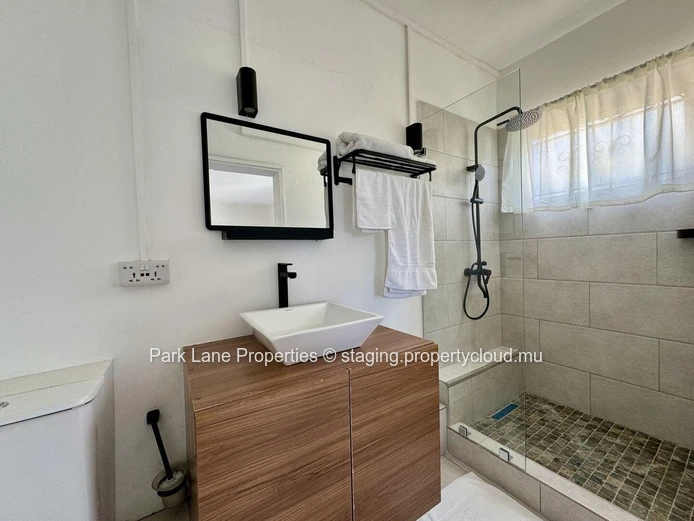 Stunning Furnished Apartment with Pool in Rivière Noire