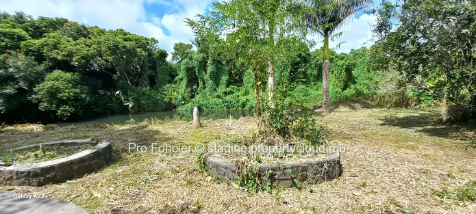 Terrain à vendre à Cote D'or - En bordure de rivière dans un morcellement sécurisé