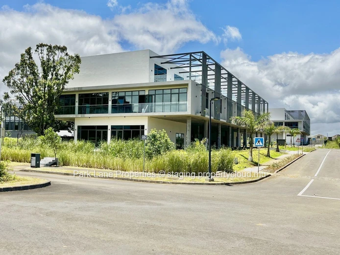 Prime Retail Space in Vivea Business Park: Your Gateway to Smart City Commerce