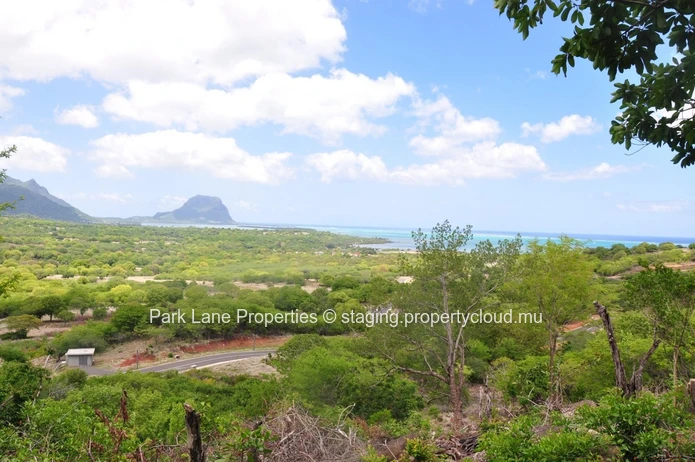 Villa 6 — Eco Lodges Domaine de Palmyre | Luxurious Single-Story Villa for Sale in Tamarin, Mauritius