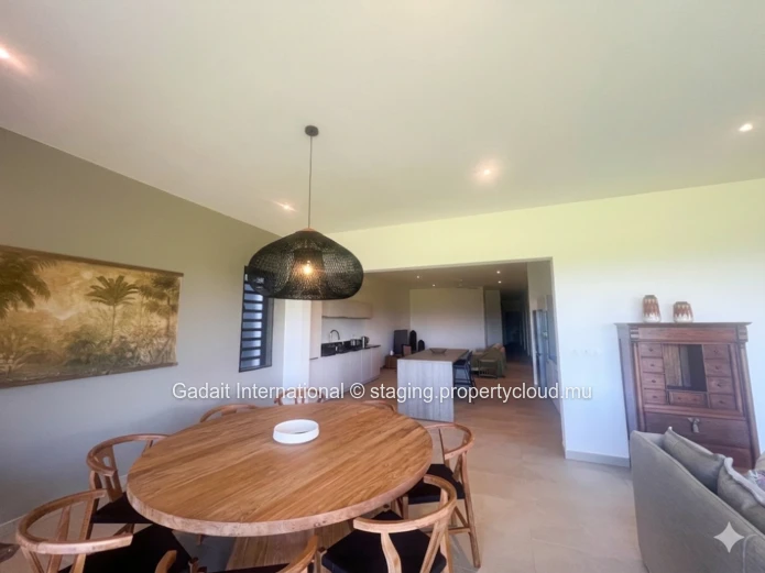 3-Bedroom Apartment for Rent in Belle Vue – Secure Residence, Private Garden, Mountain Views
