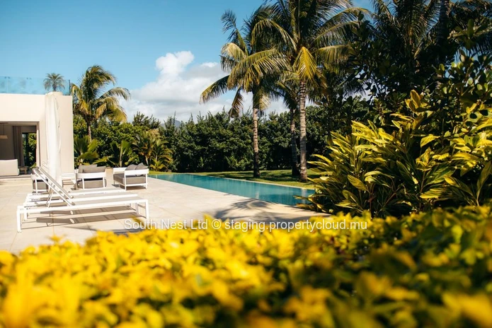 Exclusive designer villa with 5 bedrooms and breathtaking mountain views 
