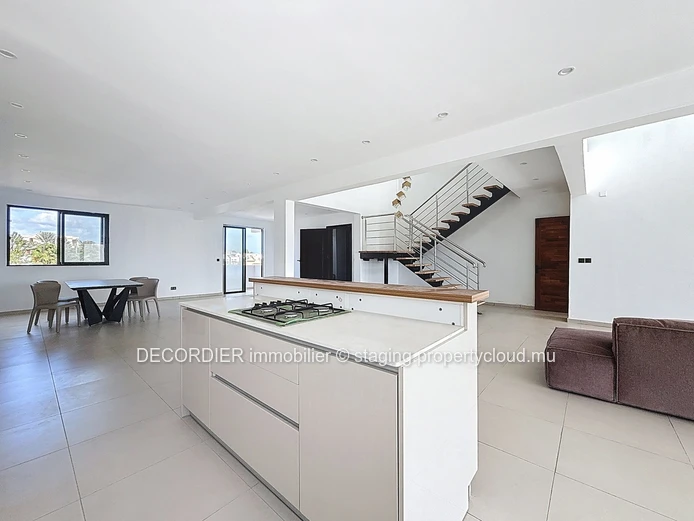 Penthouse with sea view in Albion