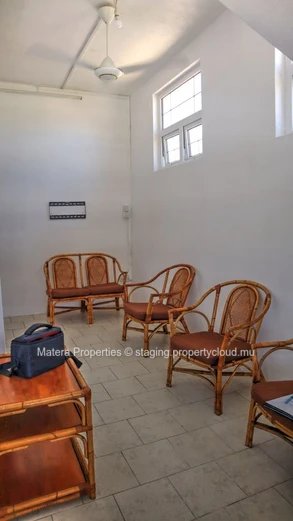 1minute walk from the beach of Flic en Flac - 2 bed apartment - ideal for investment property. 
