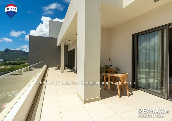 Exceptional Penthouse with Breathtaking Views, next to CyberCity